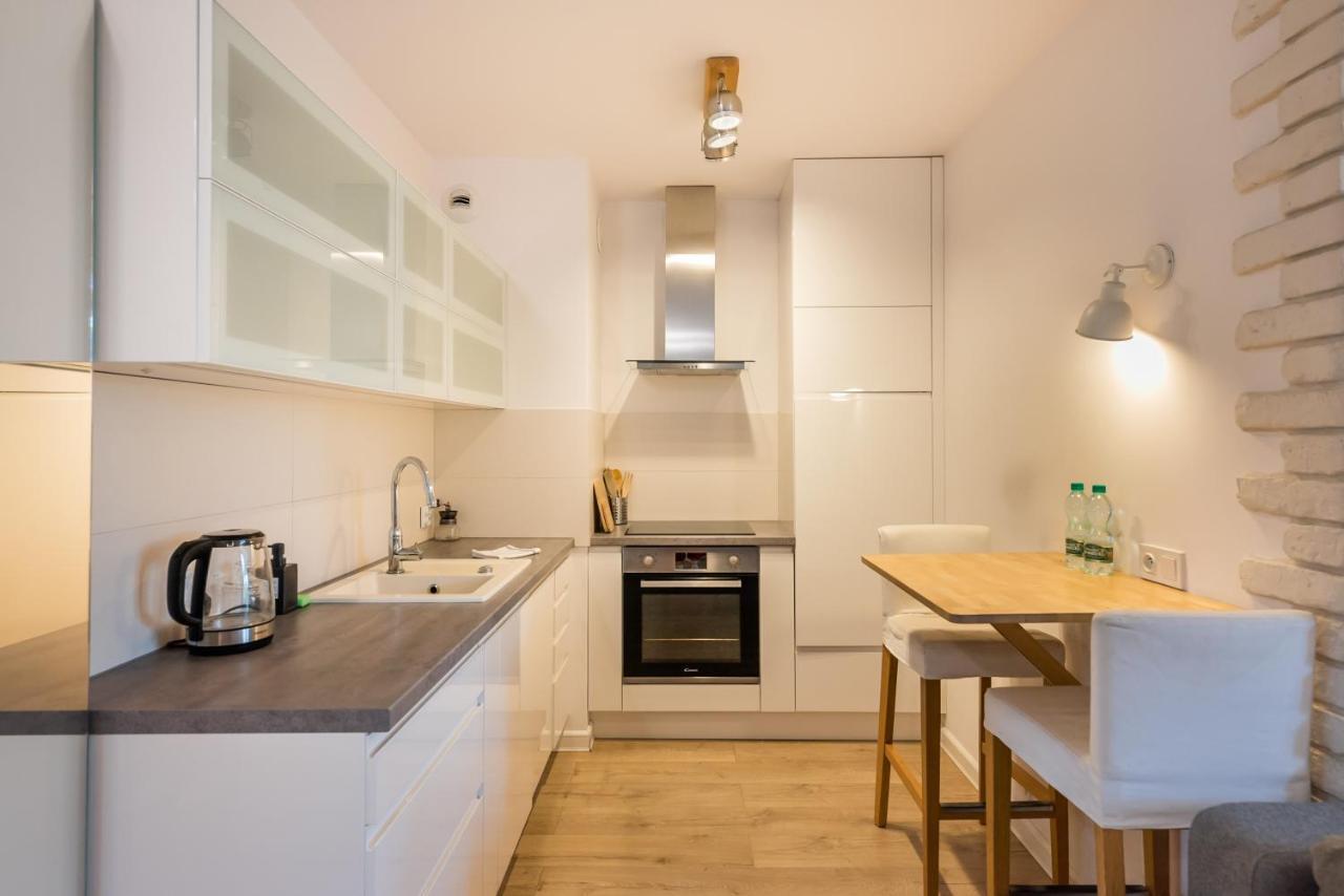 Sluzew Manhattan Place Apartment Warschau Exterior foto