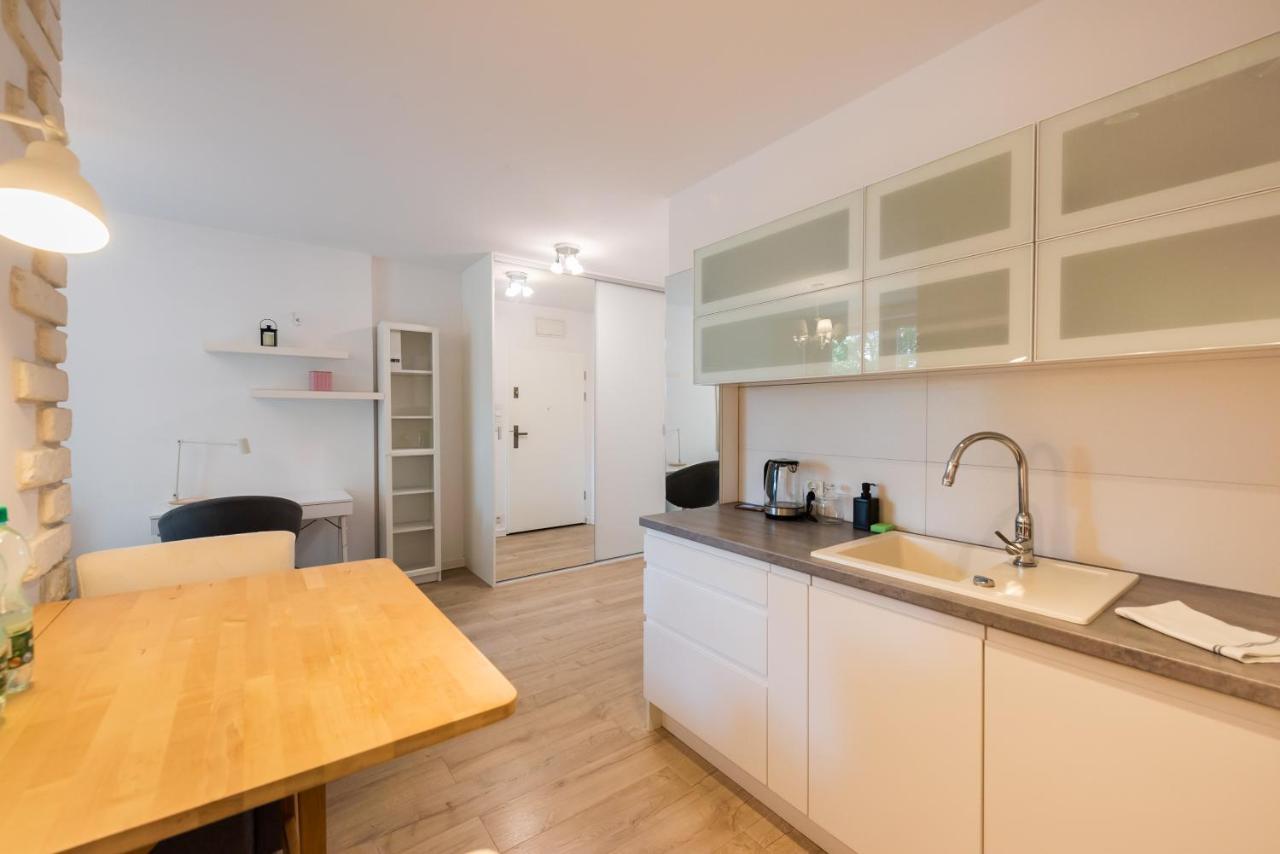 Sluzew Manhattan Place Apartment Warschau Exterior foto