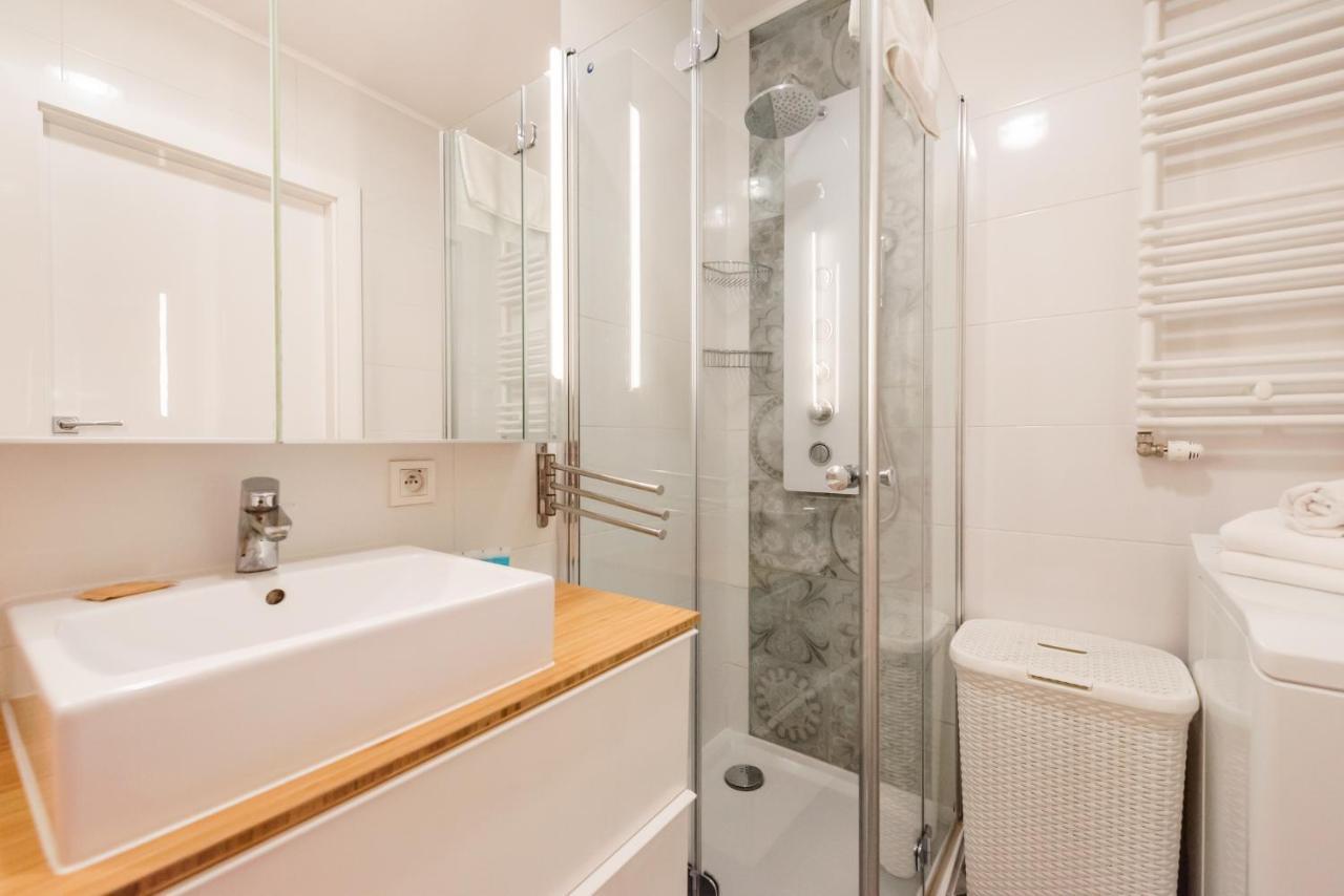 Sluzew Manhattan Place Apartment Warschau Exterior foto